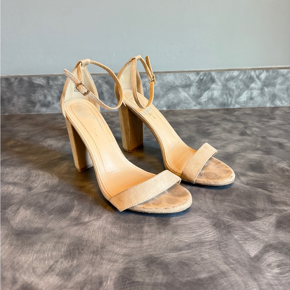 Taylor Natural Suede Ankle Strap Heels size 8.5
